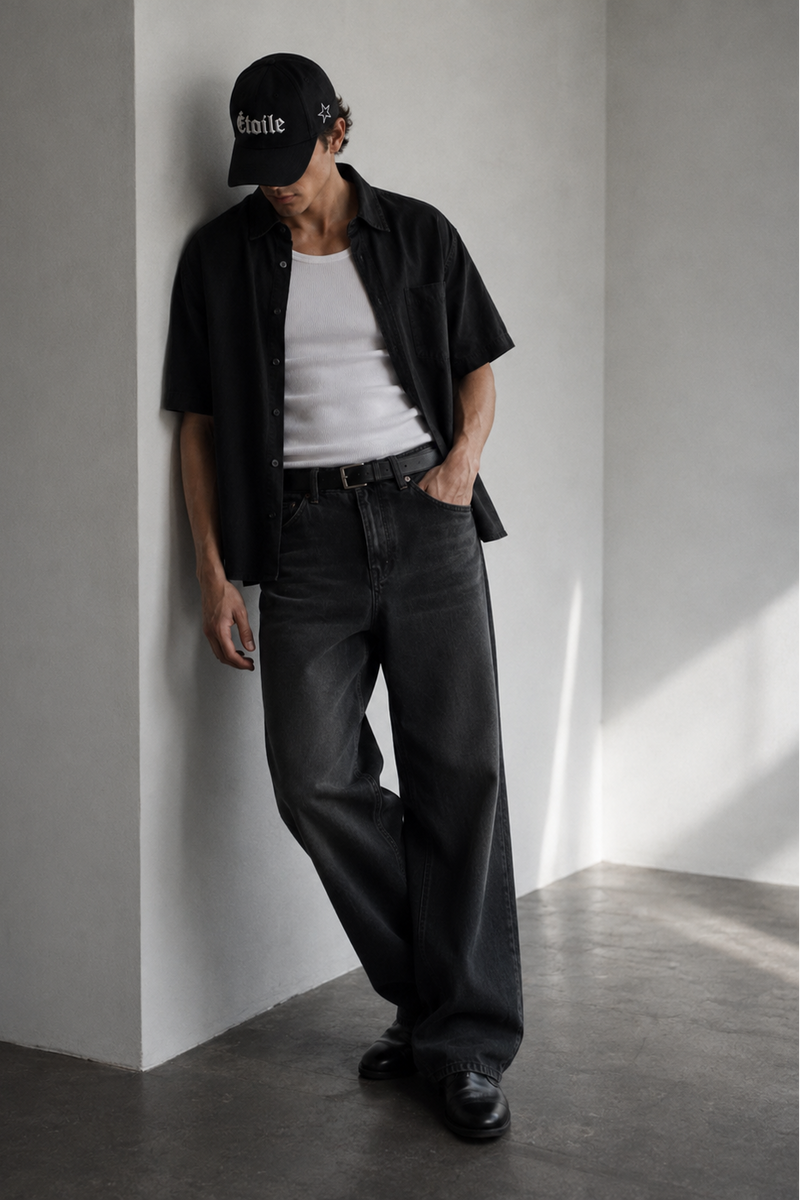 É TOILE CAP— Black