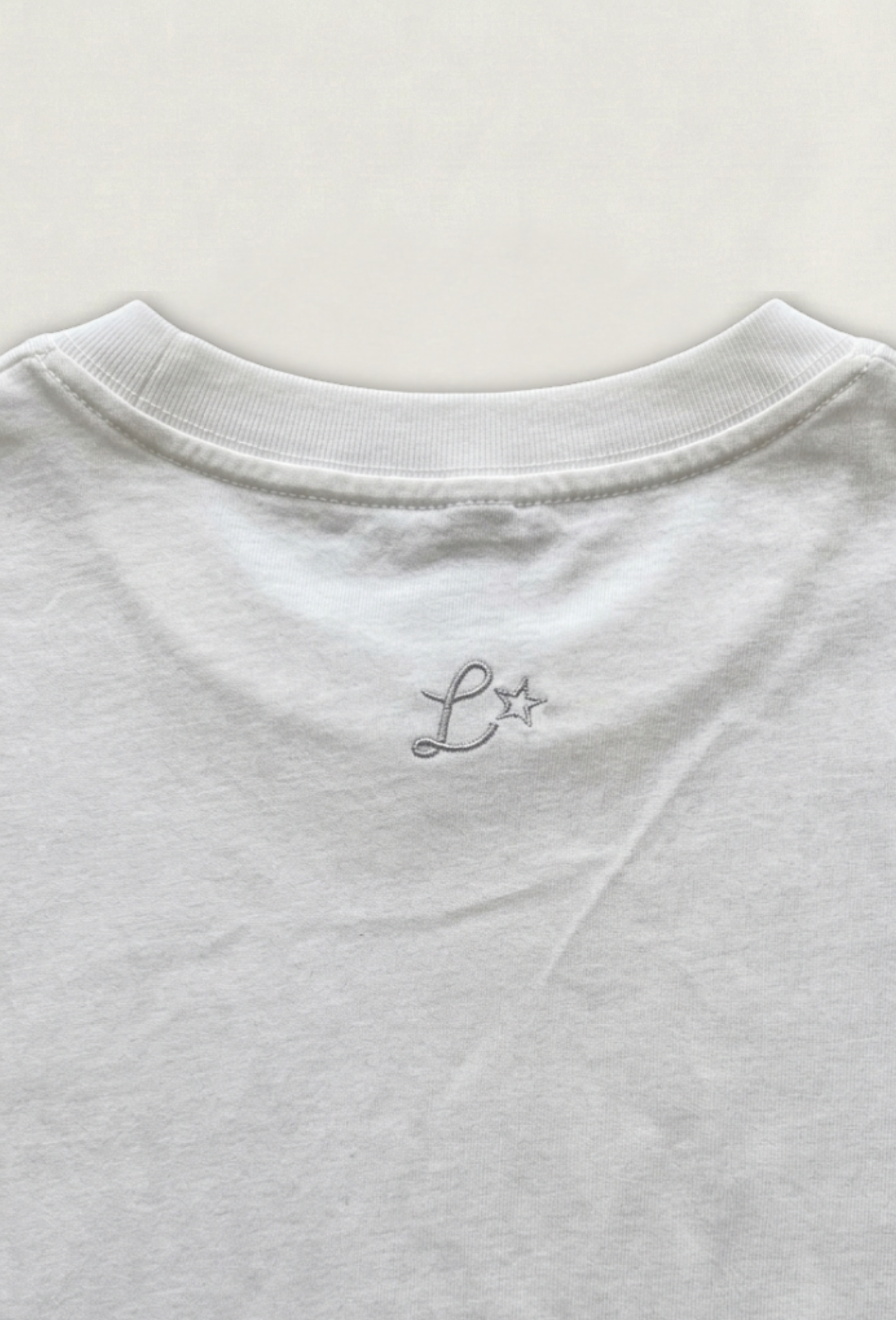 LEGÉRIOS Supima® Embroidered Tee — Ｗhite